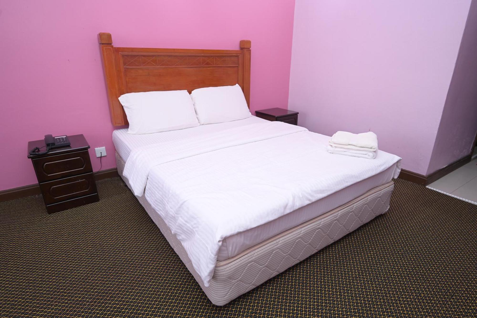 Kesedar Hotel Travel & Tours Sdn Bhd Гуа-Мусанг Экстерьер фото